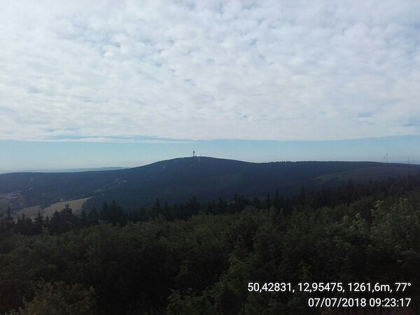 Blick vom Fichtelberg zum Klinovec