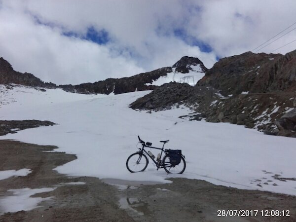 Fahrrad am Tiefenbachferner