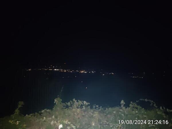 Lichtpunkt in der Nacht