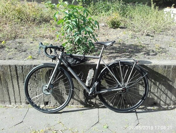 Rennrad fast Neu
